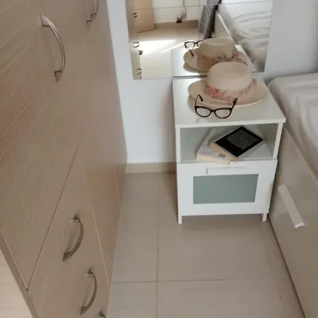 Nikis 3 Apartment