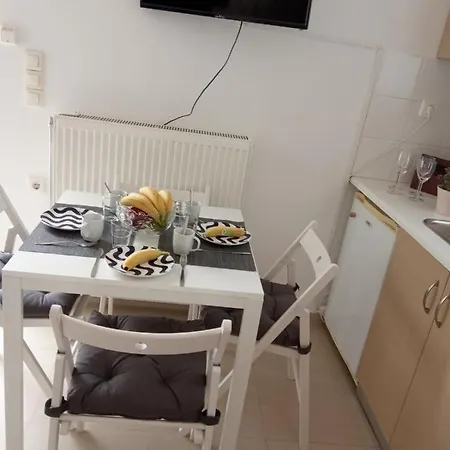 Nikis 3 Apartment